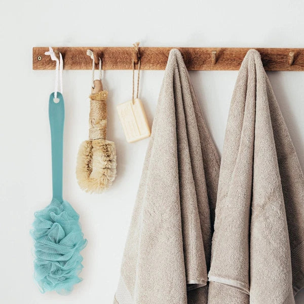 Bath Brush Man Back Lotion Applicator for Women Bathing with Long Handle