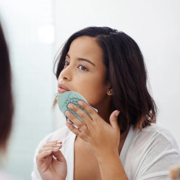 Facial Cleansing Massage Brush Bath with Long Handle Shower Handheld