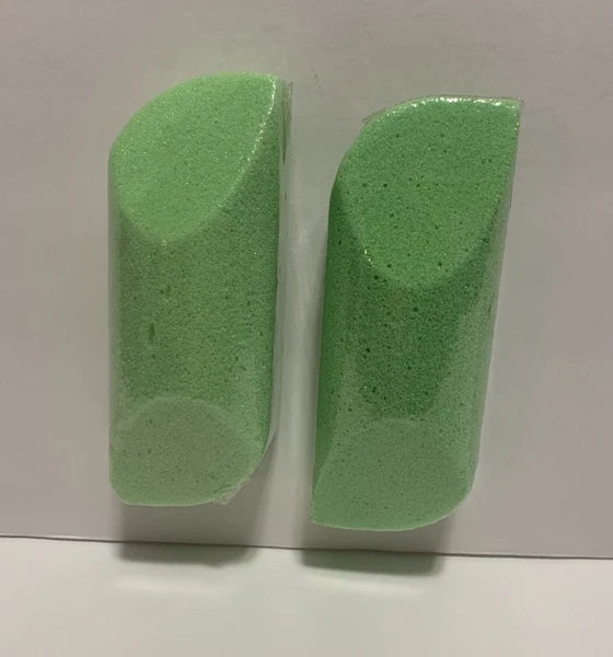 Earth Therapeutics  Pumice Sponge Ergonomic Easy Grip Exfoliates Dry Rough Skin