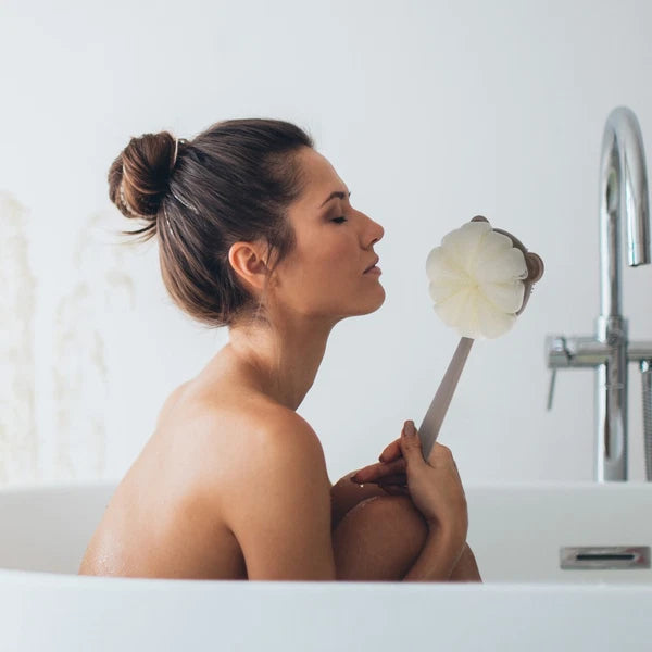 Shower Brush, Bath Body Cleansing, Skin Exfoliation Scrub Long Handle Scrubbing
