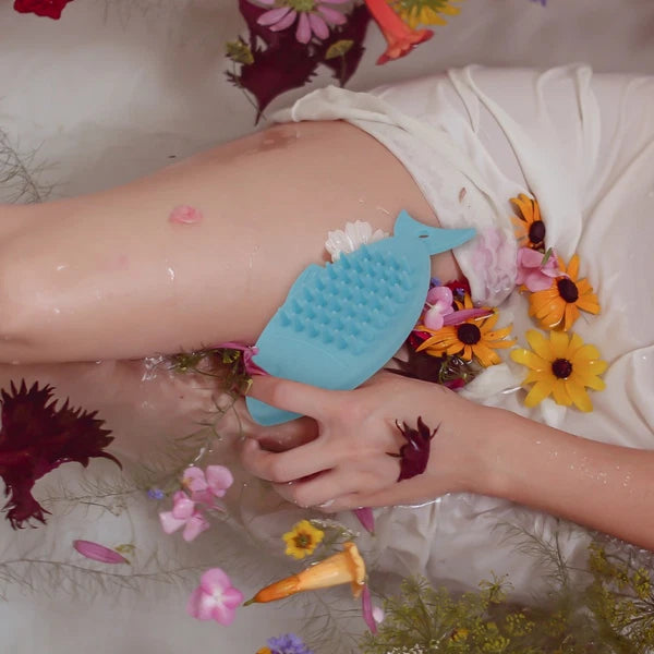 2 Pack Fish-shaped Bath Brush Child Body Cleaning Bathing Accessory