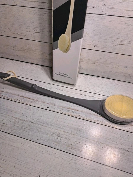 Body Brush Back Scrubber, 17" Back Brush Long Handle for Shower New Open Box